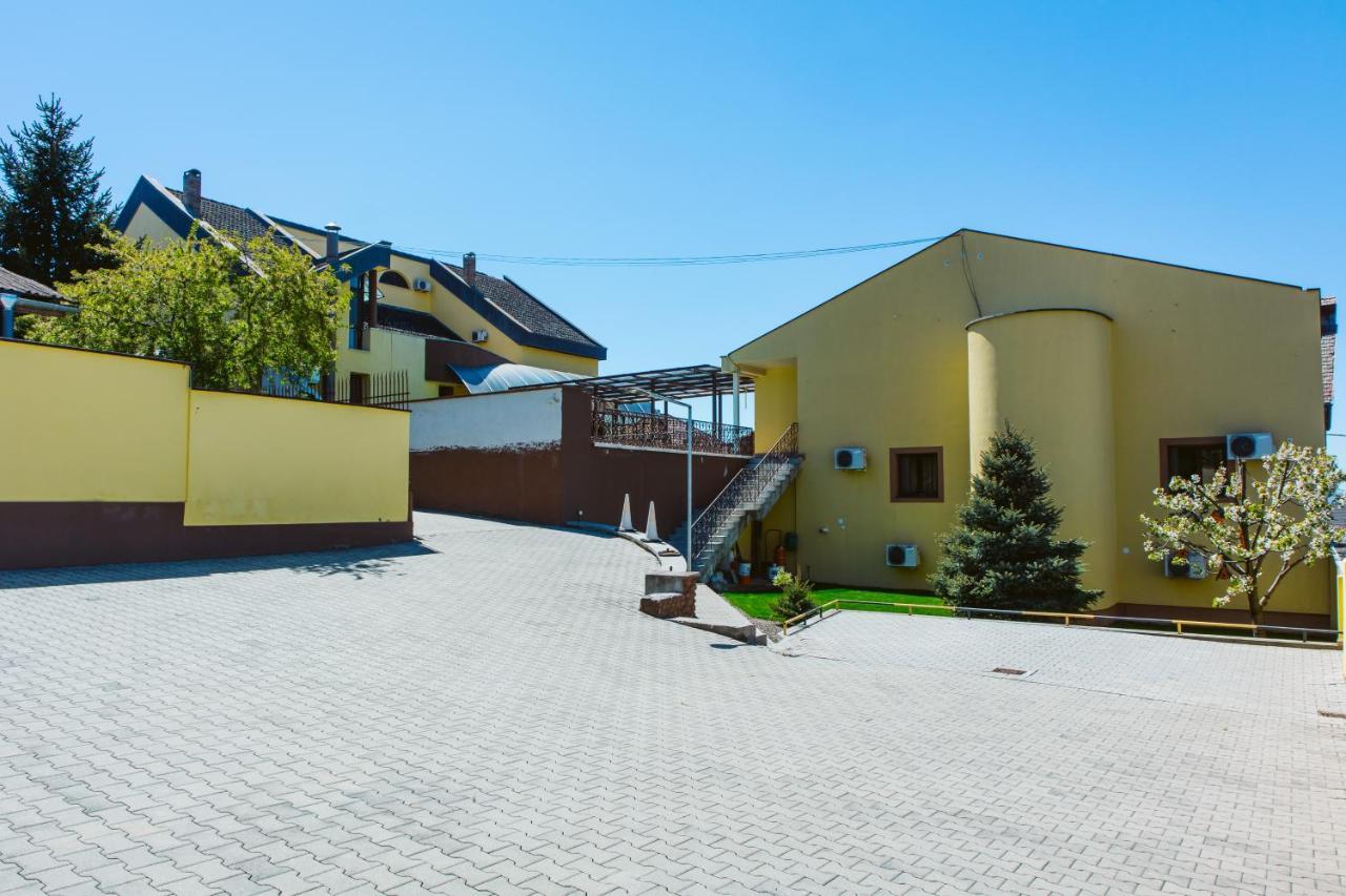 Pensiunea Imperial Târgu-Mureş Exterior foto