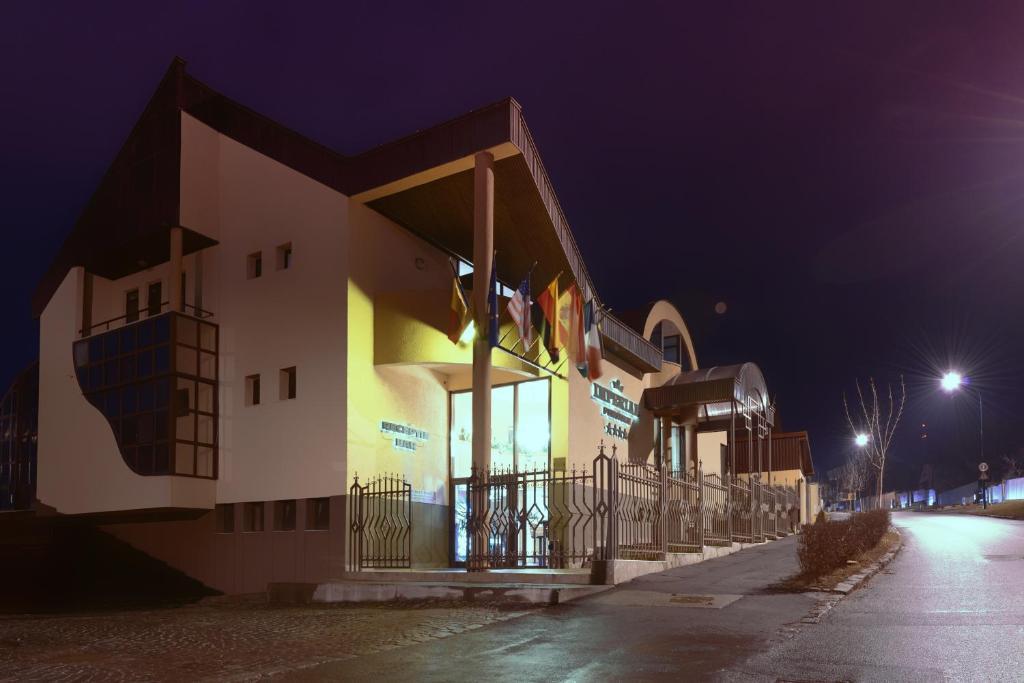 Pensiunea Imperial Târgu-Mureş Exterior foto